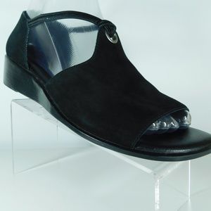 New Aresoles black suede flat shoes size 7 new no box